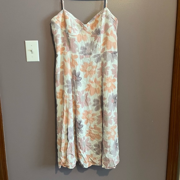 Sunday Best Viola MIDI Dress - Picture 3 of 7